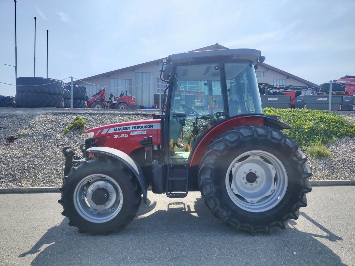 Traktor of the type Massey Ferguson MF 3625, Gebrauchtmaschine in NATTERNBACH (Picture 2)