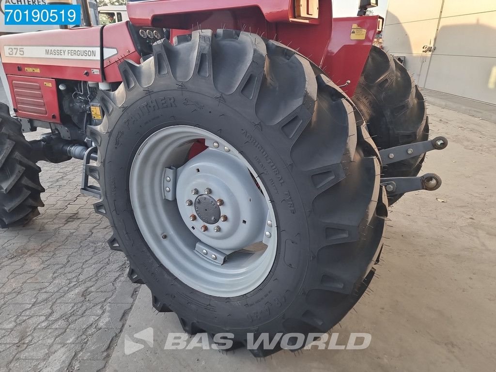 Traktor of the type Massey Ferguson MF 375 4X4 PERKINS ENGINE - HYDR VALVE - POWER STEERING, Neumaschine in Veghel (Picture 10)