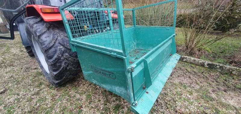 Traktor des Typs Massey Ferguson MF 4335-4, Gebrauchtmaschine in 2800 DELEMONT (Bild 2)