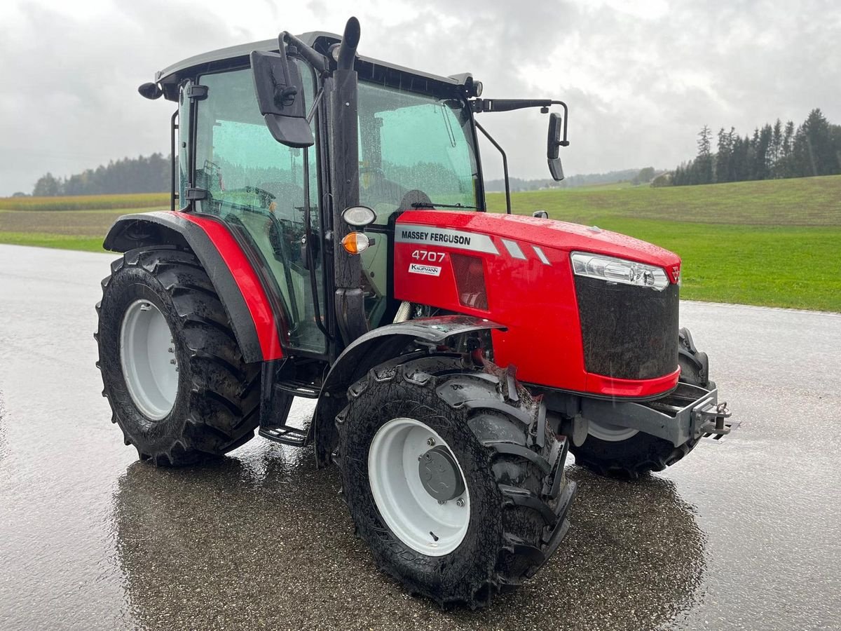 Traktor du type Massey Ferguson MF 4707, Gebrauchtmaschine en NATTERNBACH (Photo 15)