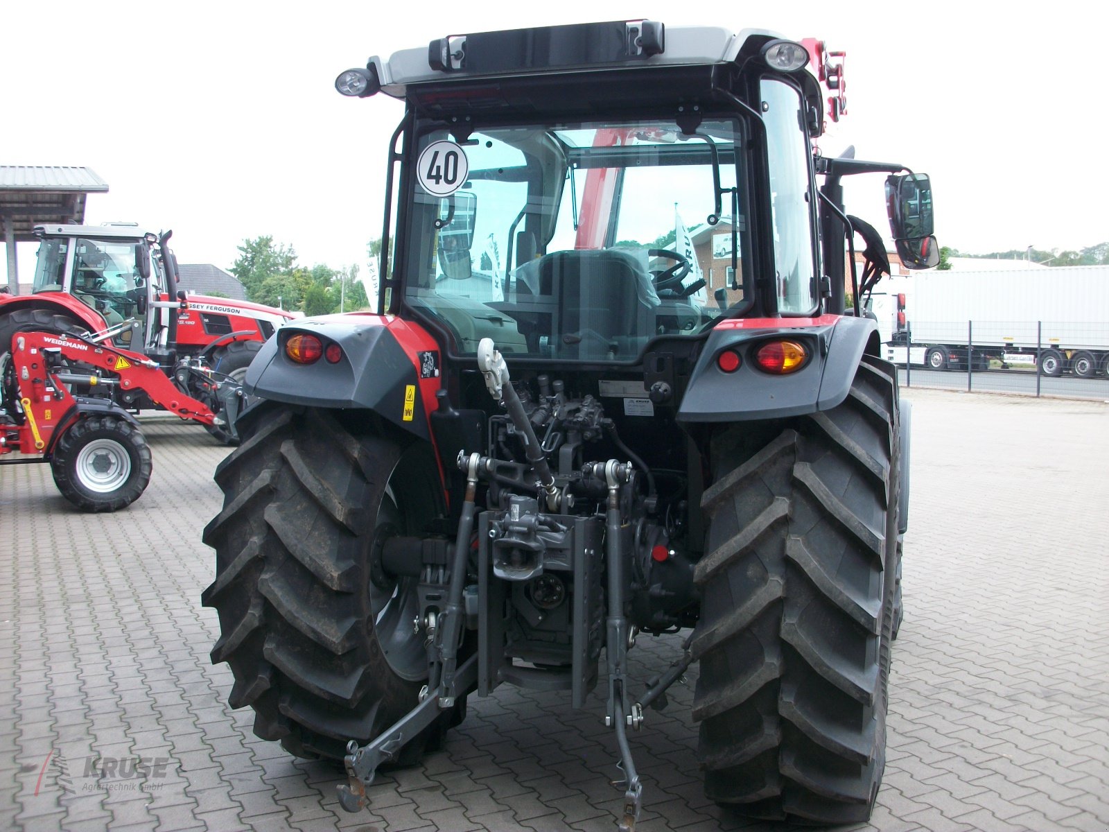 Traktor del tipo Massey Ferguson MF 4708 M CAB Essential mit Frontlader, Neumaschine en Fürstenau (Imagen 12)