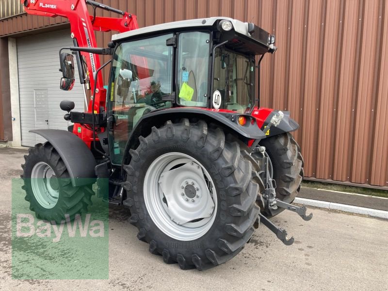 Traktor van het type Massey Ferguson MF 4708 M ESSENTIAL, Gebrauchtmaschine in Memmingen (Foto 4)