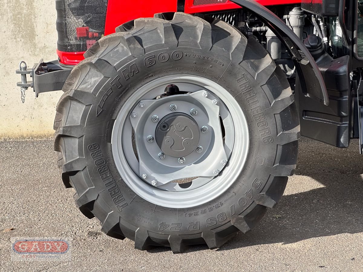 Traktor du type Massey Ferguson MF 4708 M Kabine, Neumaschine en Lebring (Photo 13)