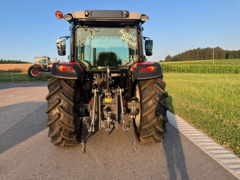 Traktor от тип Massey Ferguson MF 4708 M Kabine, Vorführmaschine в NATTERNBACH (Снимка 11)