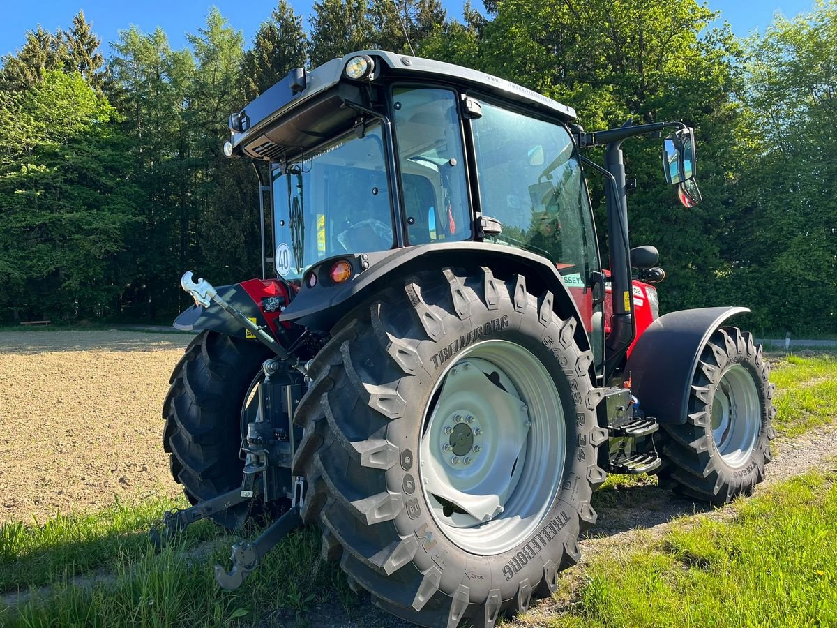 Traktor tipa Massey Ferguson MF 4708 M Kabine, Vorführmaschine u NATTERNBACH (Slika 5)