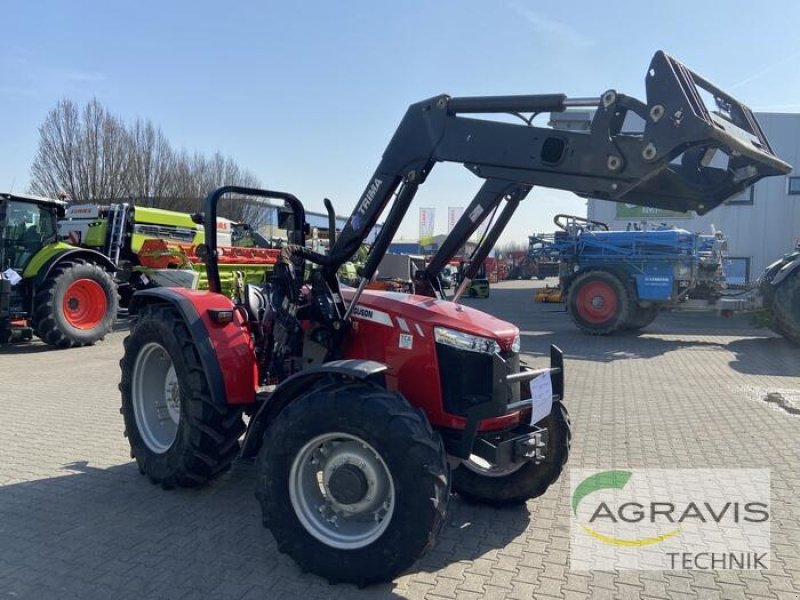 Traktor Türe ait Massey Ferguson MF 4708, Gebrauchtmaschine içinde Alpen (resim 1)