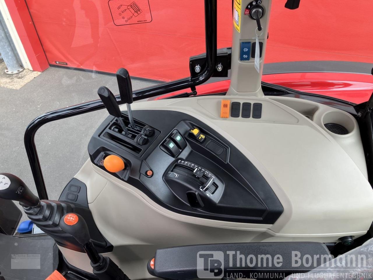 Traktor typu Massey Ferguson MF 4709 M Cab Essential, Neumaschine w Prüm (Zdjęcie 10)