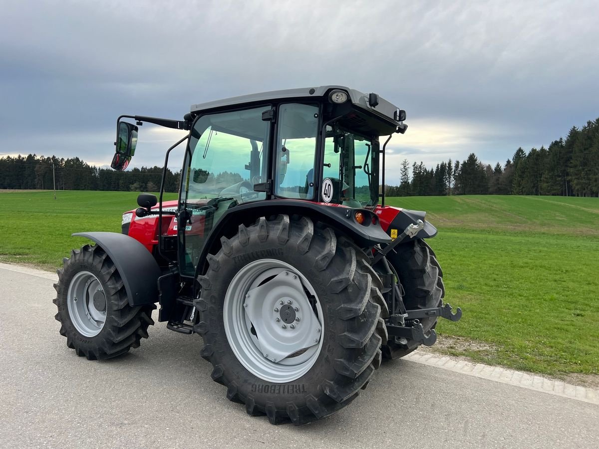 Traktor a típus Massey Ferguson MF 4709 M Kabine, Vorführmaschine ekkor: NATTERNBACH (Kép 3)