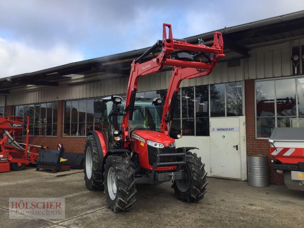 Traktor типа Massey Ferguson MF 4710 M Dyna2, Neumaschine в Warendorf (Фотография 2)