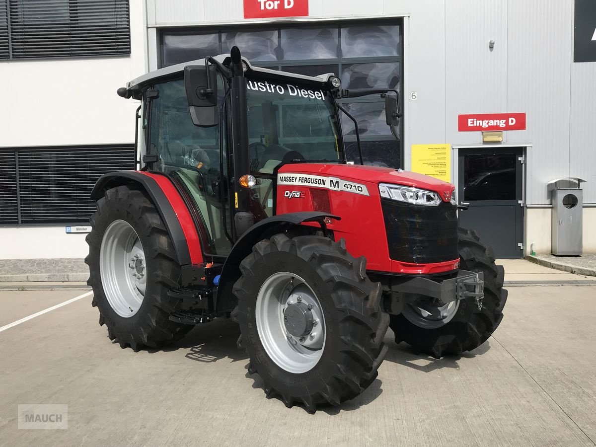 Traktor van het type Massey Ferguson MF 4710 M Kabine, Neumaschine in Burgkirchen (Foto 1)