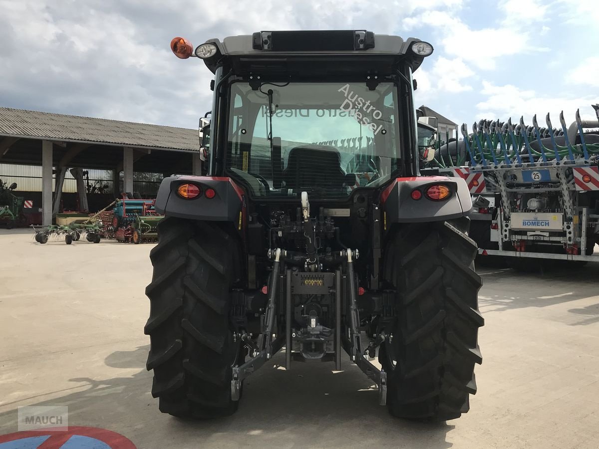 Traktor от тип Massey Ferguson MF 4710 M Kabine, Neumaschine в Burgkirchen (Снимка 8)