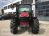 Traktor του τύπου Massey Ferguson MF 4710 M Kabine, Neumaschine σε Burgkirchen (Φωτογραφία 3)