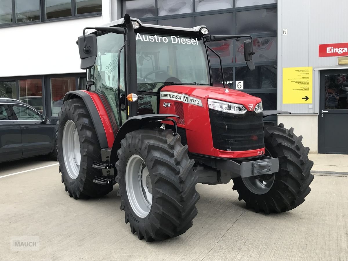 Traktor του τύπου Massey Ferguson MF 4710 M Kabine, Vorführmaschine σε Burgkirchen (Φωτογραφία 2)