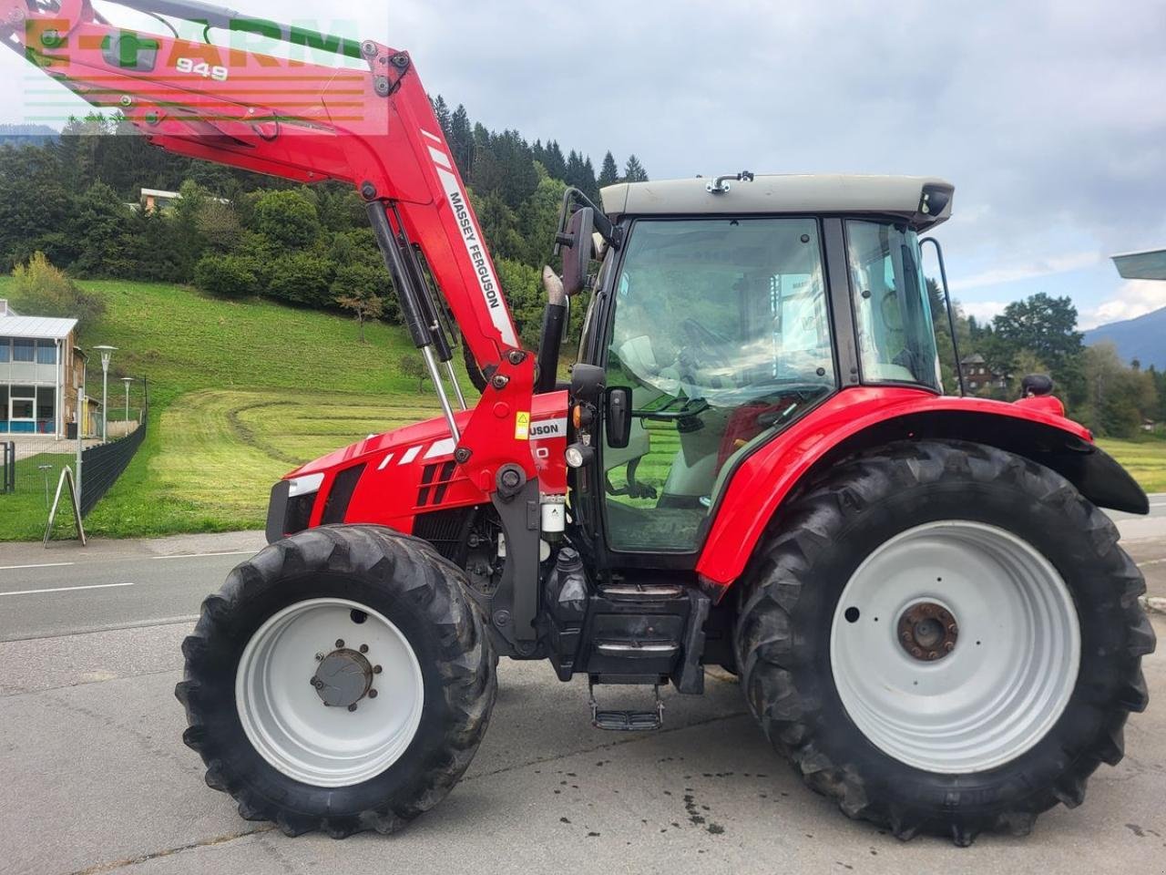 Traktor typu Massey Ferguson mf 5610 dyna-4 es-panoramic Essential, Gebrauchtmaschine w NIEDERWÖLZ (Zdjęcie 5)