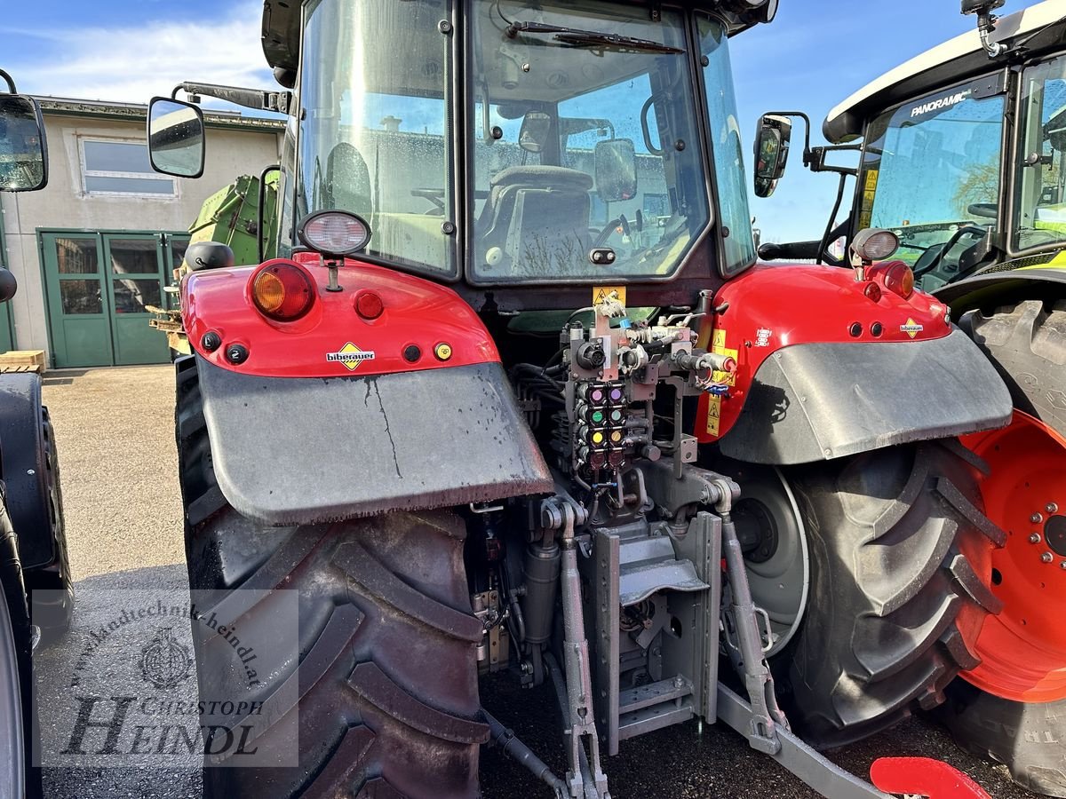 Traktor of the type Massey Ferguson MF 5611 Dyna-6 Efficient, Gebrauchtmaschine in Stephanshart (Picture 5)