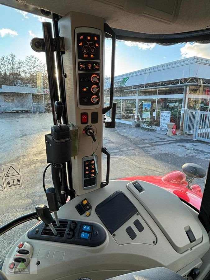 Traktor van het type Massey Ferguson MF 5611 Dyna-6 Essential, Gebrauchtmaschine in Markt Hartmannsdorf (Foto 5)