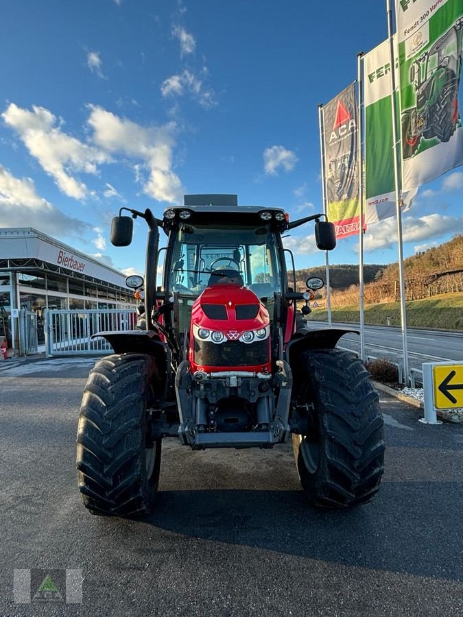 Traktor van het type Massey Ferguson MF 5611 Dyna-6 Essential, Gebrauchtmaschine in Markt Hartmannsdorf (Foto 3)