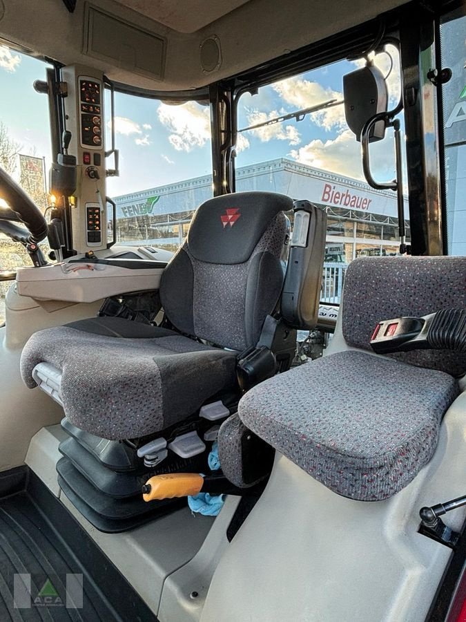 Traktor van het type Massey Ferguson MF 5611 Dyna-6 Essential, Gebrauchtmaschine in Markt Hartmannsdorf (Foto 6)