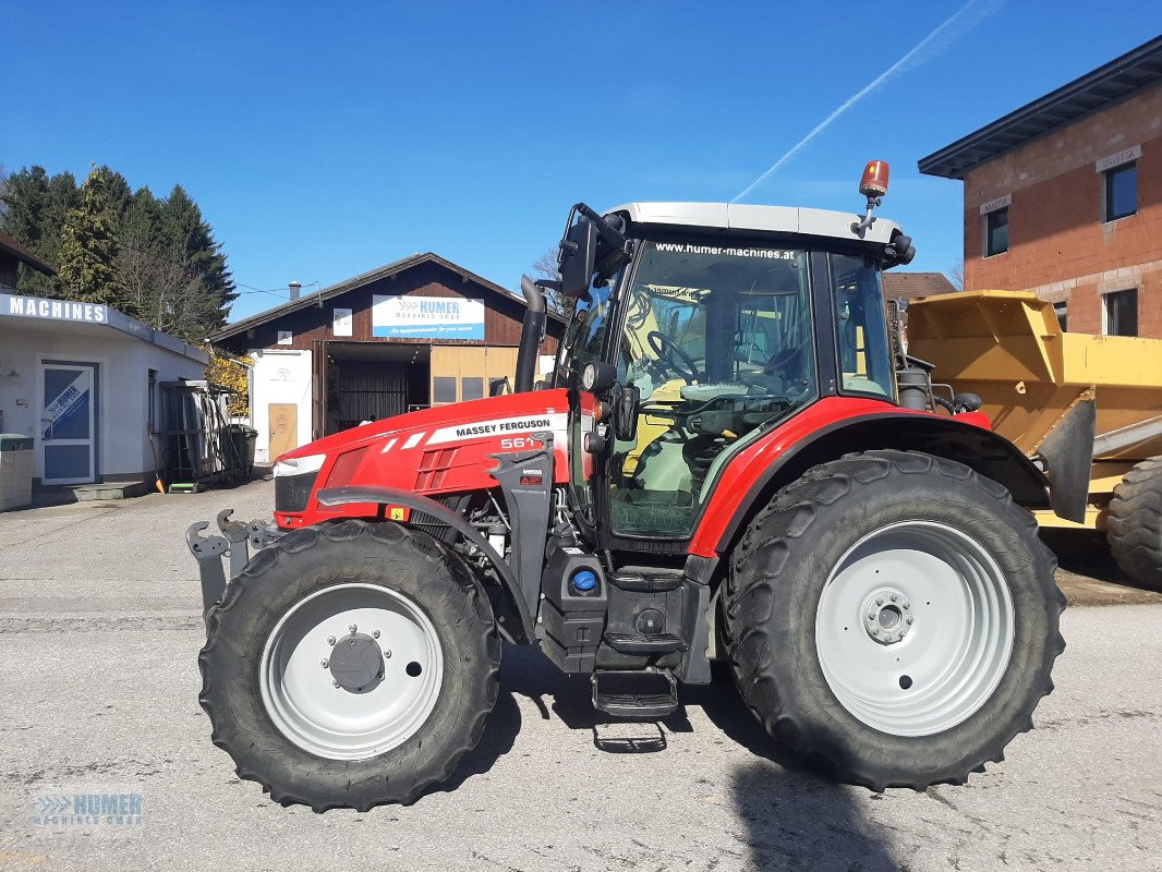 Traktor van het type Massey Ferguson MF 5611 Dyna 6 Top Line, Gebrauchtmaschine in Vorchdorf (Foto 2)