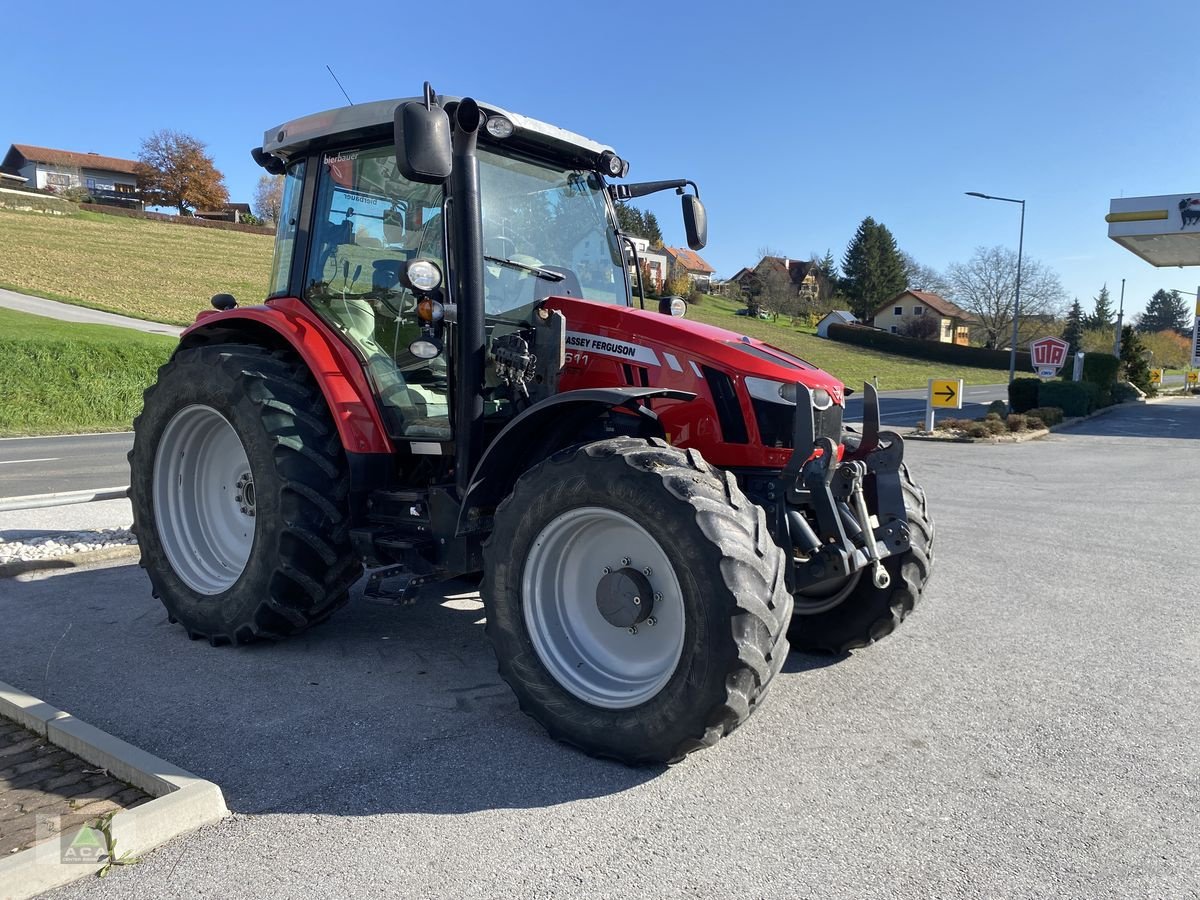 Traktor del tipo Massey Ferguson MF 5611, Gebrauchtmaschine In Markt Hartmannsdorf (Immagine 3)