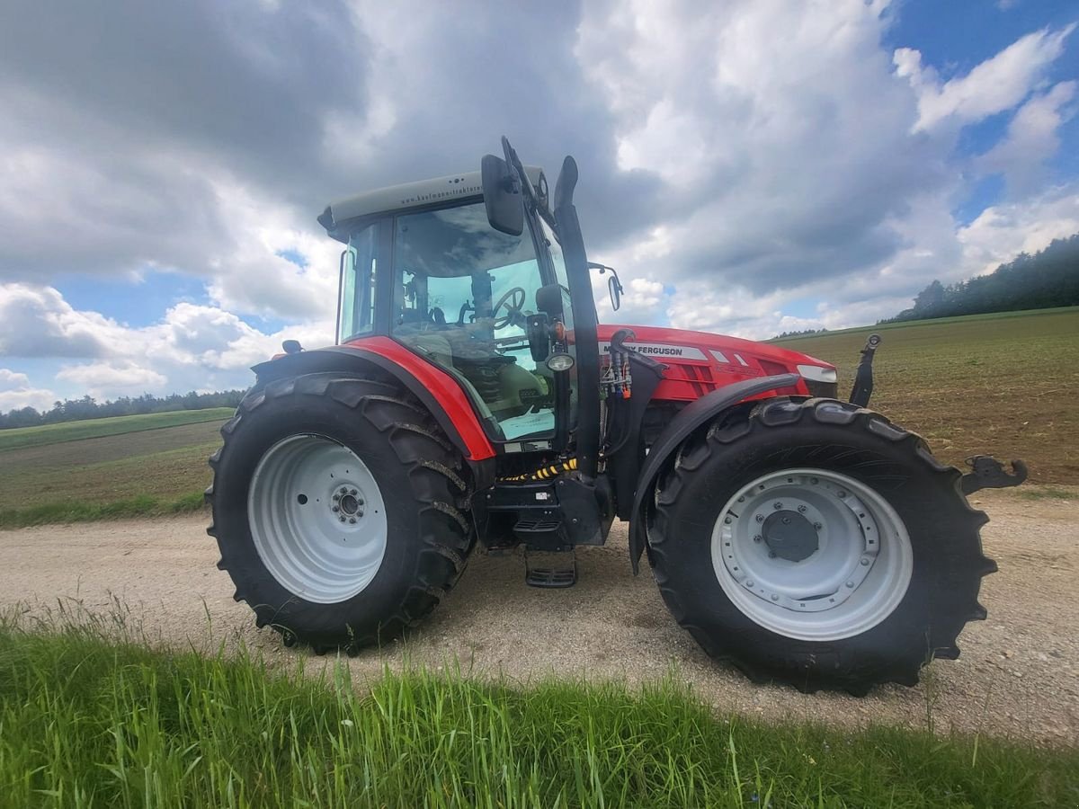 Traktor des Typs Massey Ferguson MF 5613 Dyna-6 Efficient, Gebrauchtmaschine in NATTERNBACH (Bild 9)