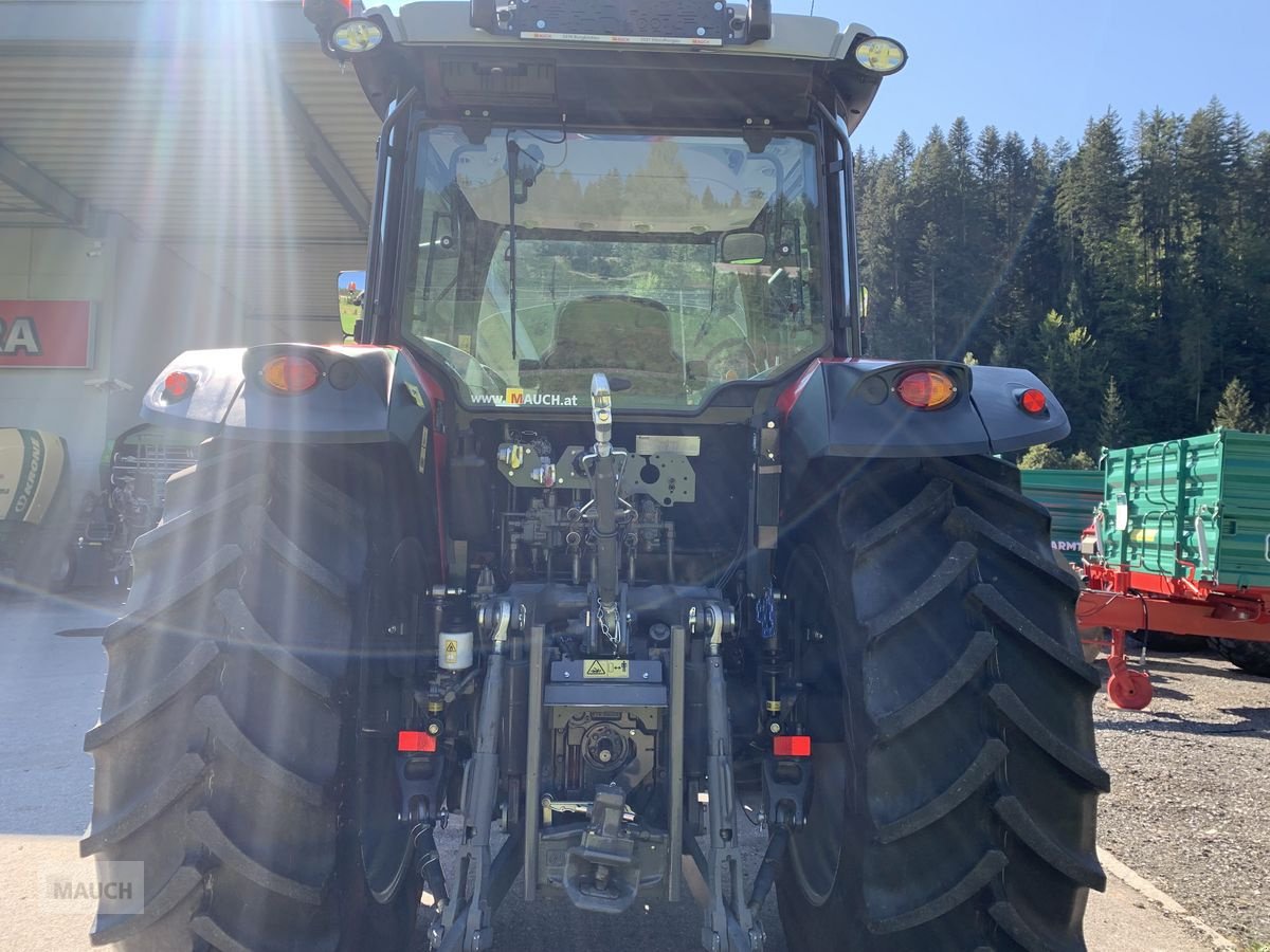 Traktor Türe ait Massey Ferguson MF 5708 Dyna-4, Gebrauchtmaschine içinde Eben (resim 8)