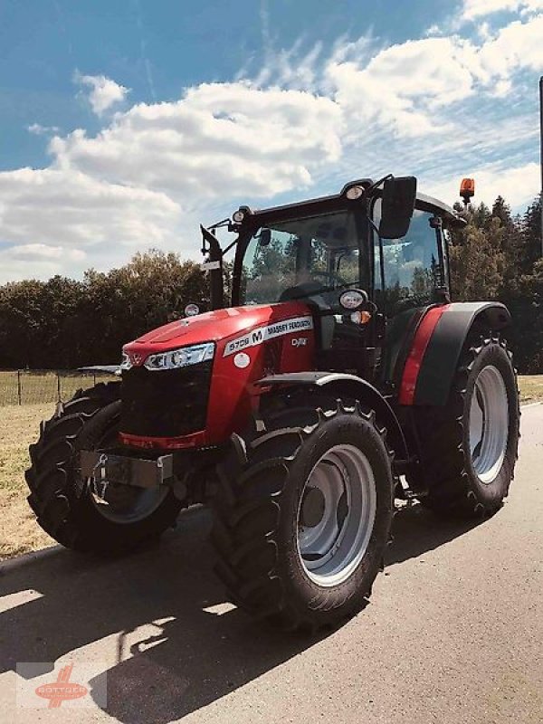 Traktor του τύπου Massey Ferguson MF 5709 M Dyna-4, Vorführmaschine σε Oederan (Φωτογραφία 1)