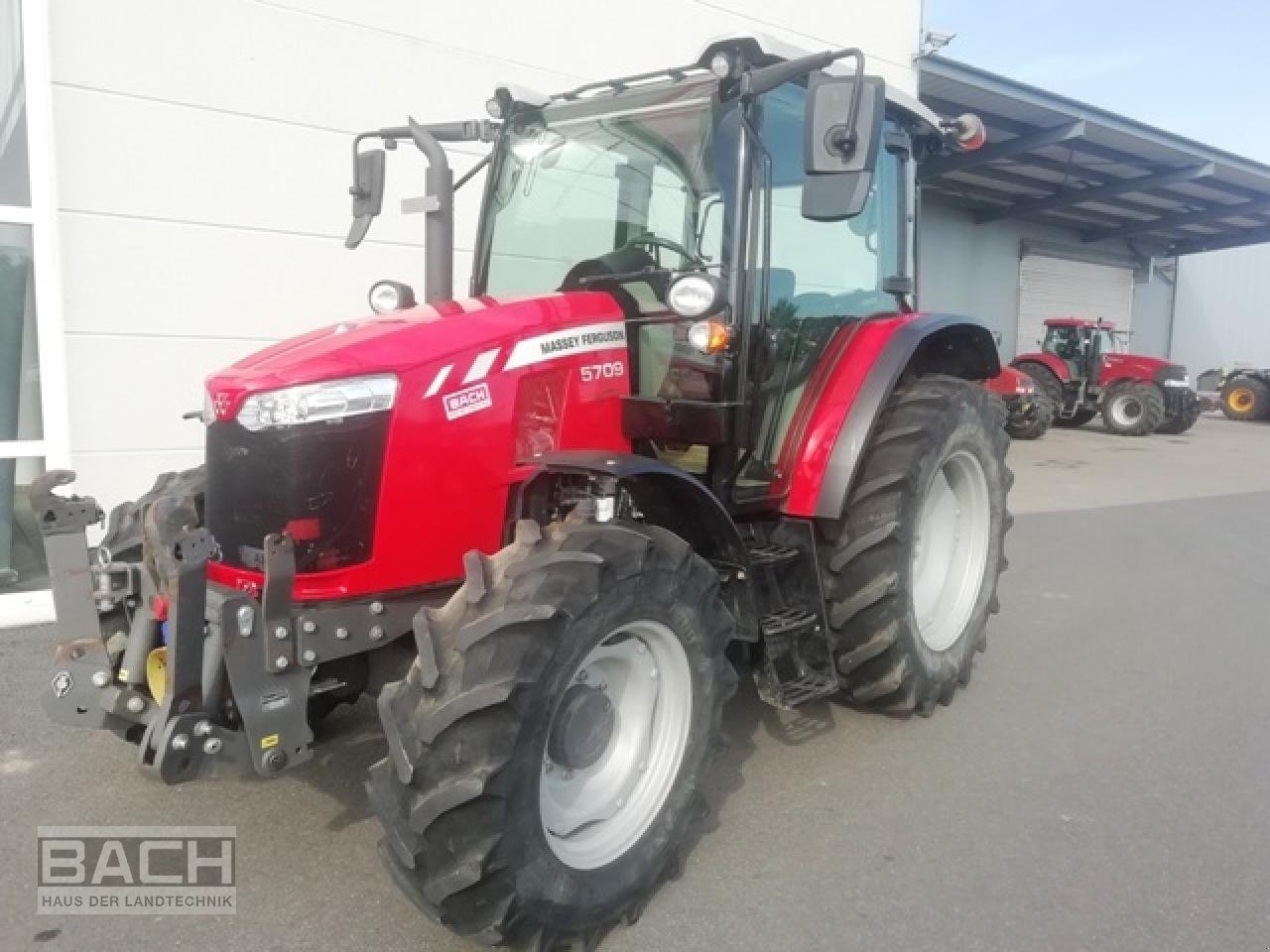 Traktor του τύπου Massey Ferguson MF 5709, Gebrauchtmaschine σε Boxberg-Seehof (Φωτογραφία 1)