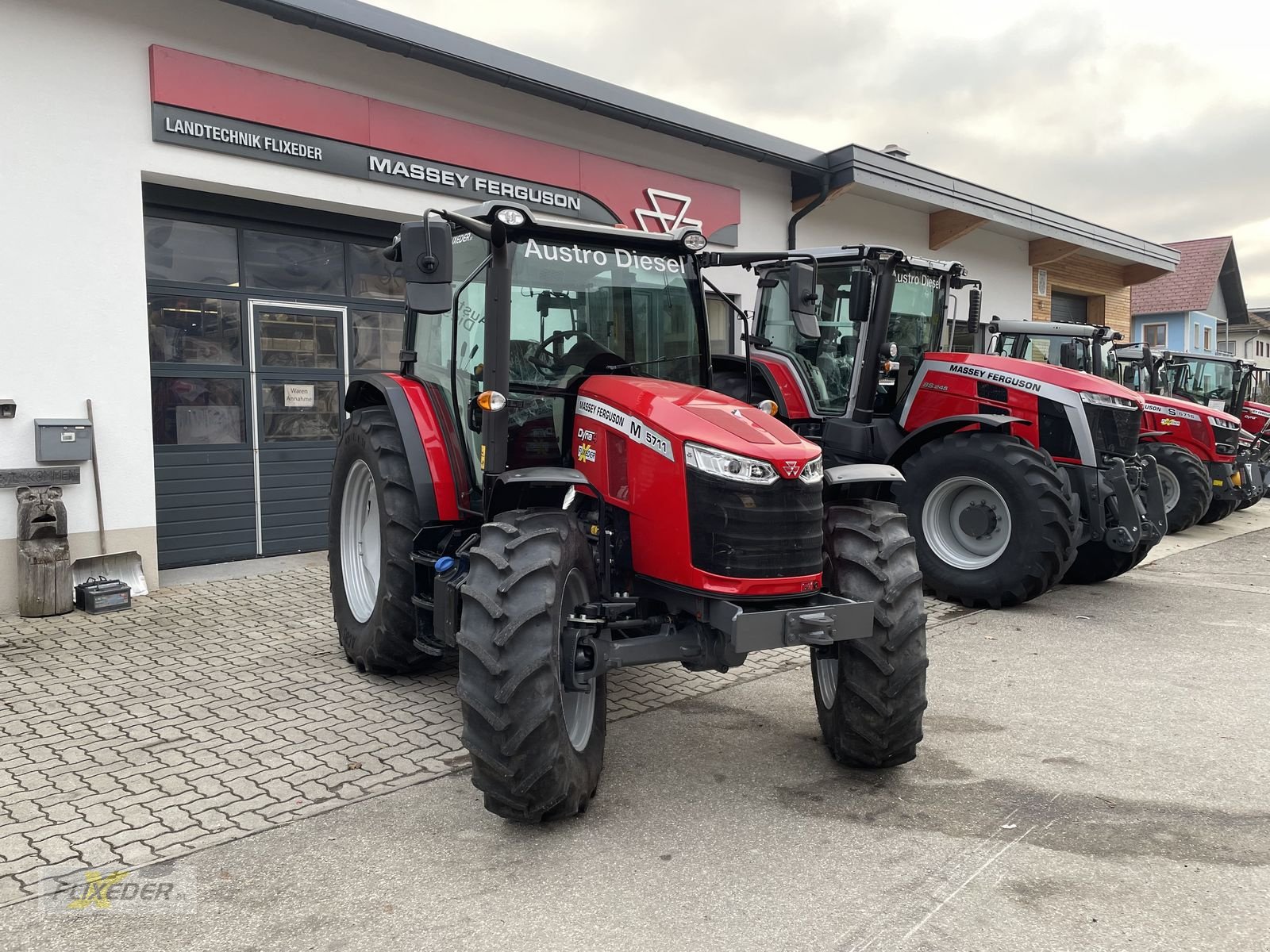 Traktor of the type Massey Ferguson MF 5710 M Dyna-4, Neumaschine in Pattigham (Picture 1)