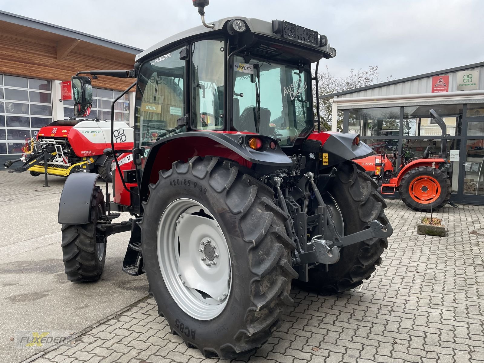 Traktor of the type Massey Ferguson MF 5710 M Dyna-4, Neumaschine in Pattigham (Picture 3)