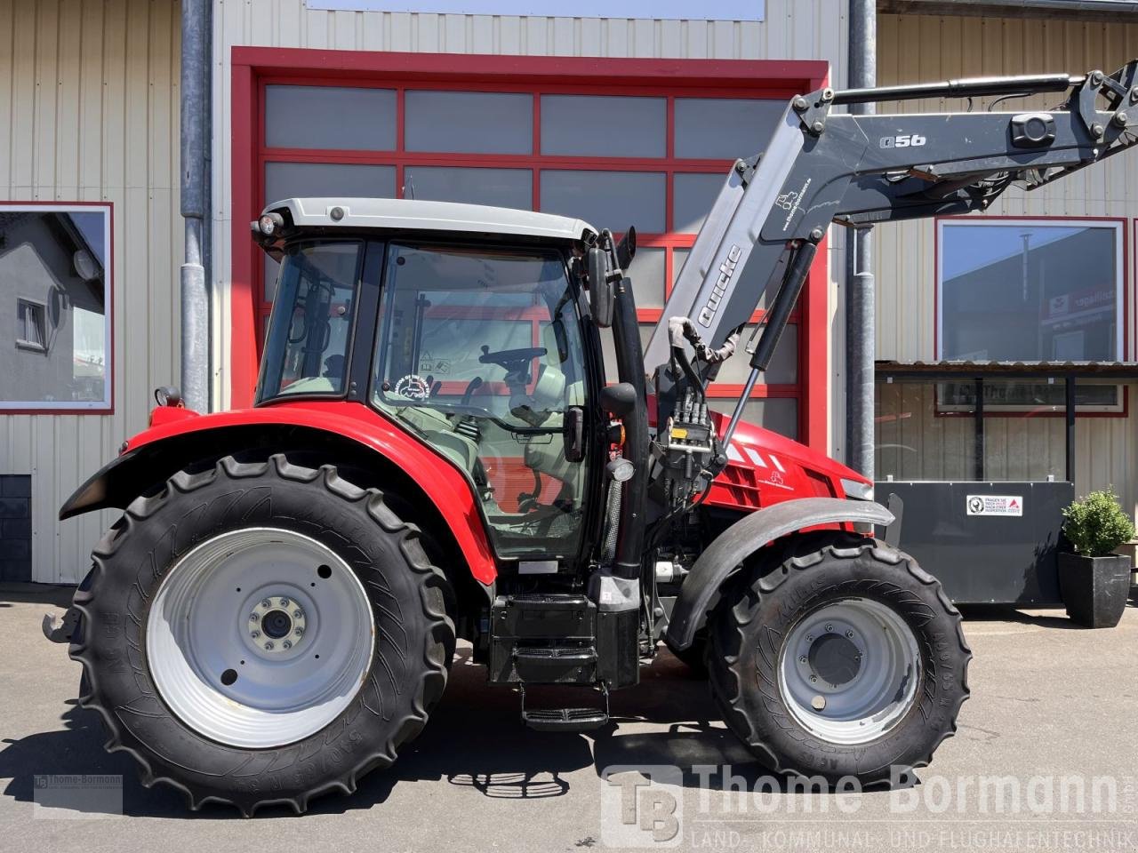 Traktor typu Massey Ferguson MF 5710 SL D4 Ess, Gebrauchtmaschine w Prüm (Zdjęcie 3)