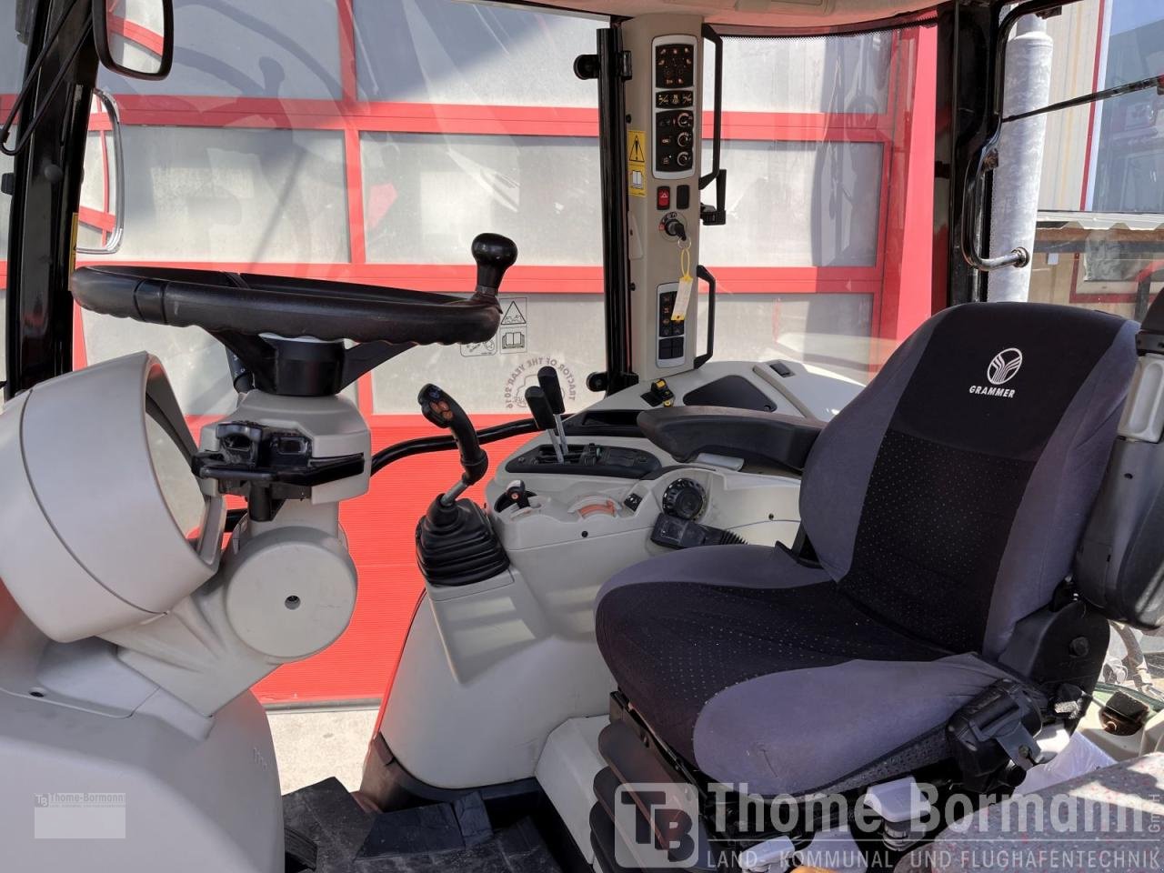 Traktor typu Massey Ferguson MF 5710 SL D4 Ess, Gebrauchtmaschine w Prüm (Zdjęcie 8)