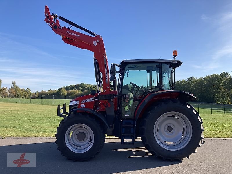 Traktor Türe ait Massey Ferguson MF 5711 M Dyna-4, Neumaschine içinde Oederan (resim 1)