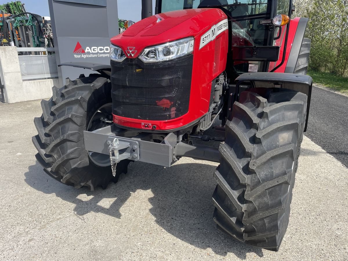 Traktor typu Massey Ferguson MF 5711 M, Neumaschine v Starrein (Obrázek 8)