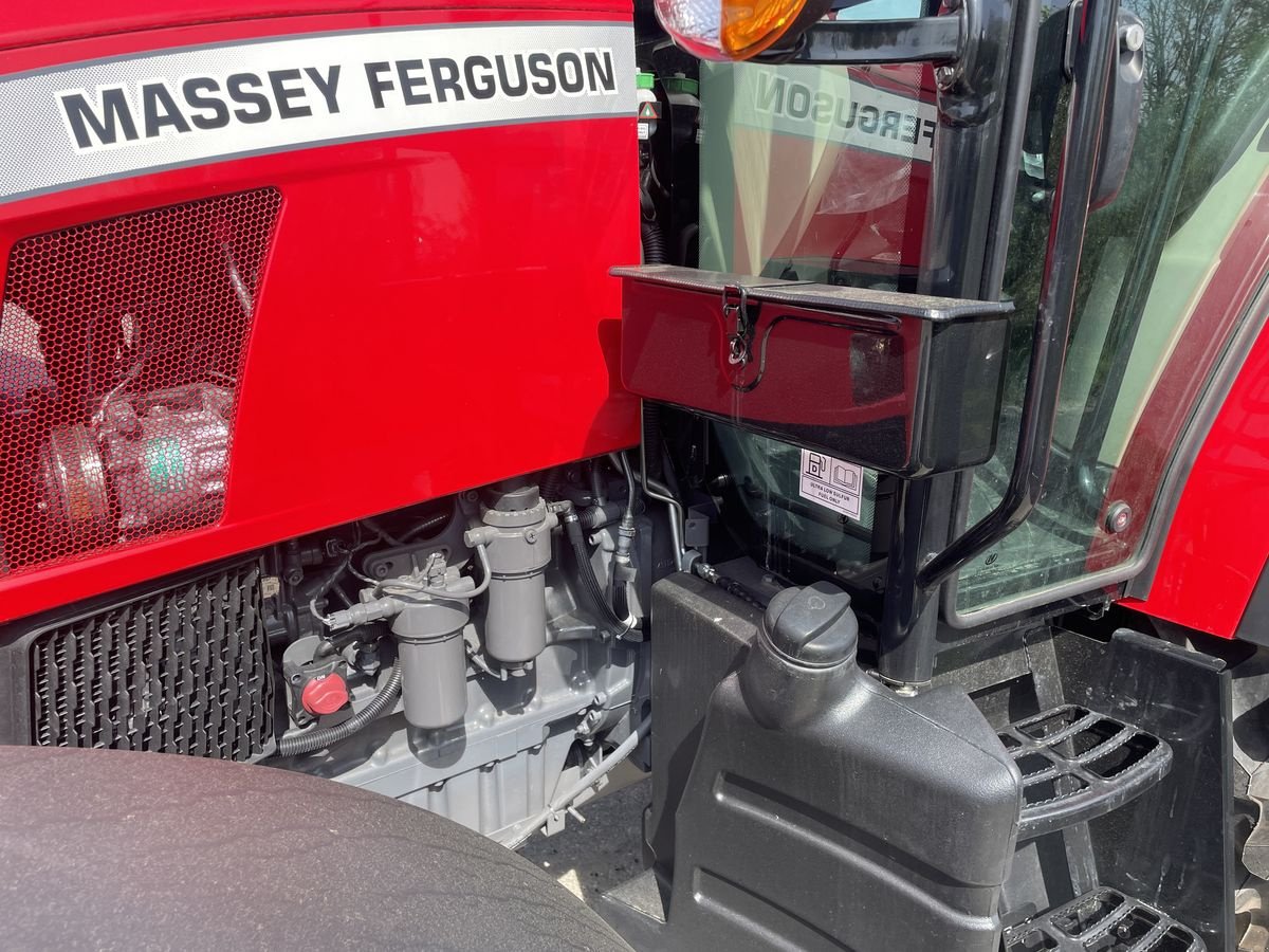 Traktor του τύπου Massey Ferguson MF 5711 M, Neumaschine σε Starrein (Φωτογραφία 9)