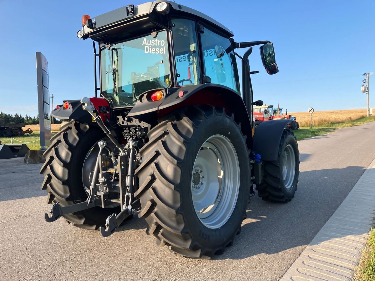 Traktor a típus Massey Ferguson MF 5711 M, Neumaschine ekkor: NATTERNBACH (Kép 5)