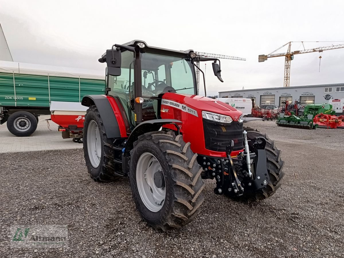 Traktor tip Massey Ferguson MF 5711 M, Mietmaschine in Lanzenkirchen (Poză 3)