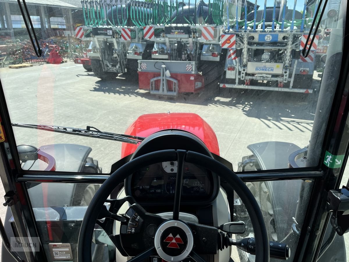 Traktor tipa Massey Ferguson MF 5711, Neumaschine u Burgkirchen (Slika 14)