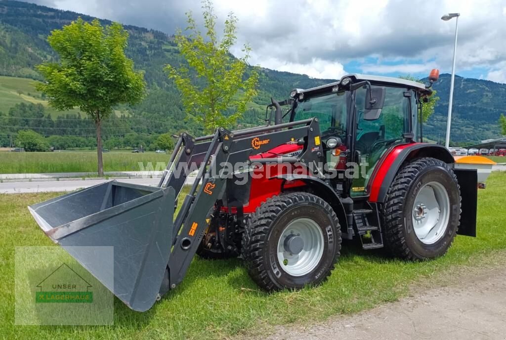 Traktor of the type Massey Ferguson MF 5711, Gebrauchtmaschine in Lienz (Picture 12)