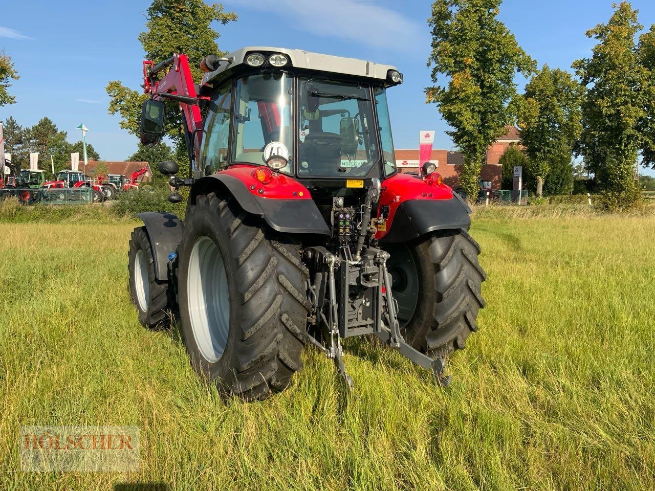 Traktor типа Massey Ferguson MF 5713 S D6 Efficient, Gebrauchtmaschine в Warendorf (Фотография 3)