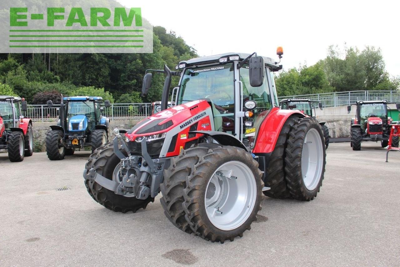 Traktor typu Massey Ferguson mf 5s.105 dyna-4 efficient Efficient, Gebrauchtmaschine v RANDEGG (Obrázek 5)