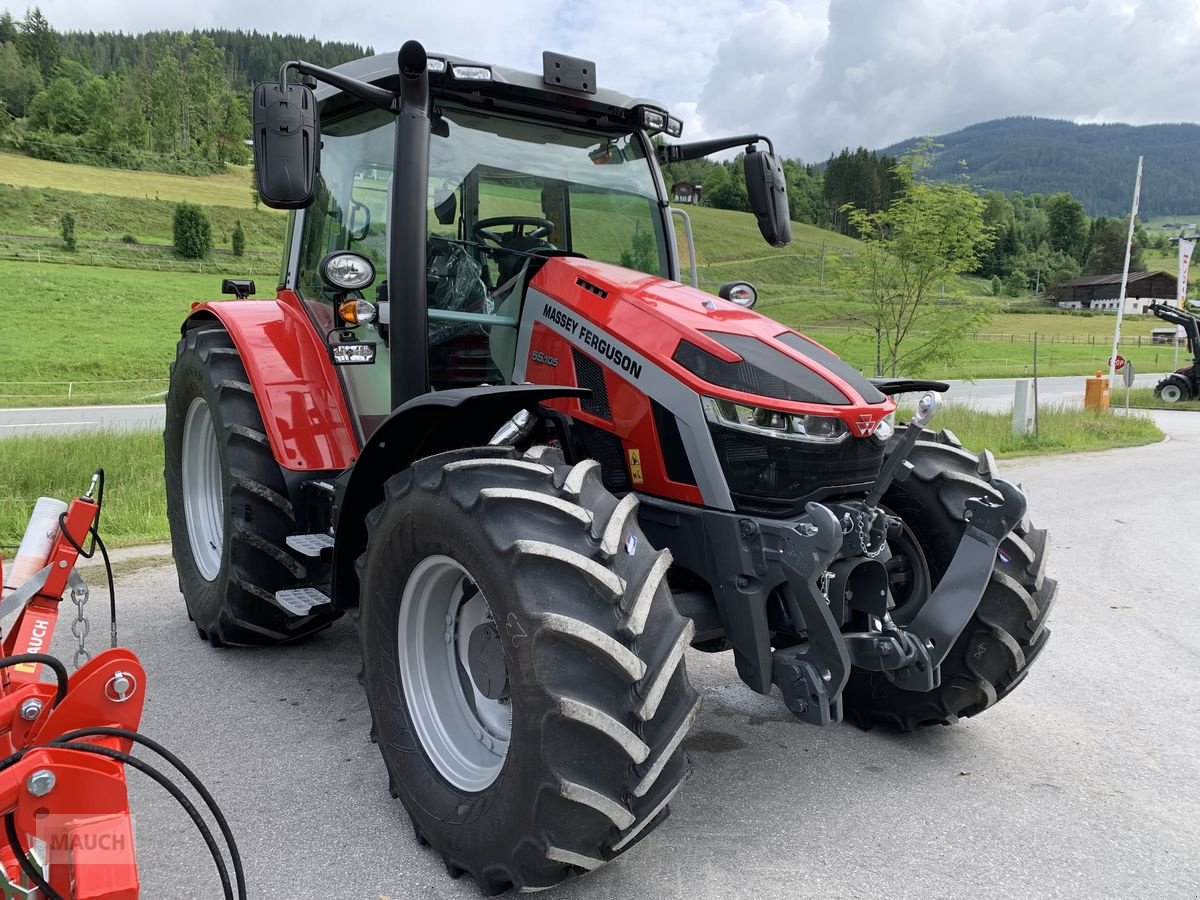 Traktor του τύπου Massey Ferguson MF 5S.105 Dyna-6 Efficient, Neumaschine σε Eben (Φωτογραφία 4)