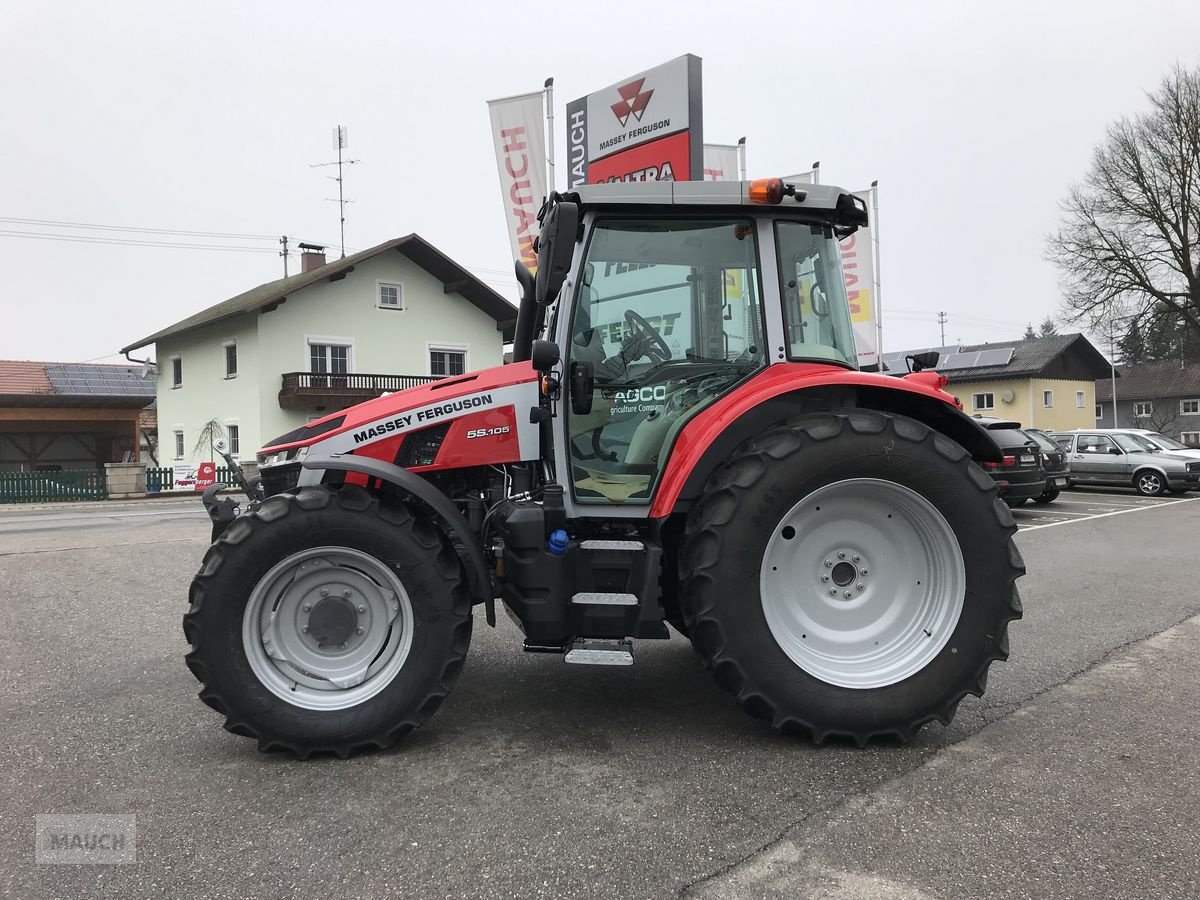 Traktor Türe ait Massey Ferguson MF 5S.105 Dyna-6 Efficient, Neumaschine içinde Burgkirchen (resim 9)