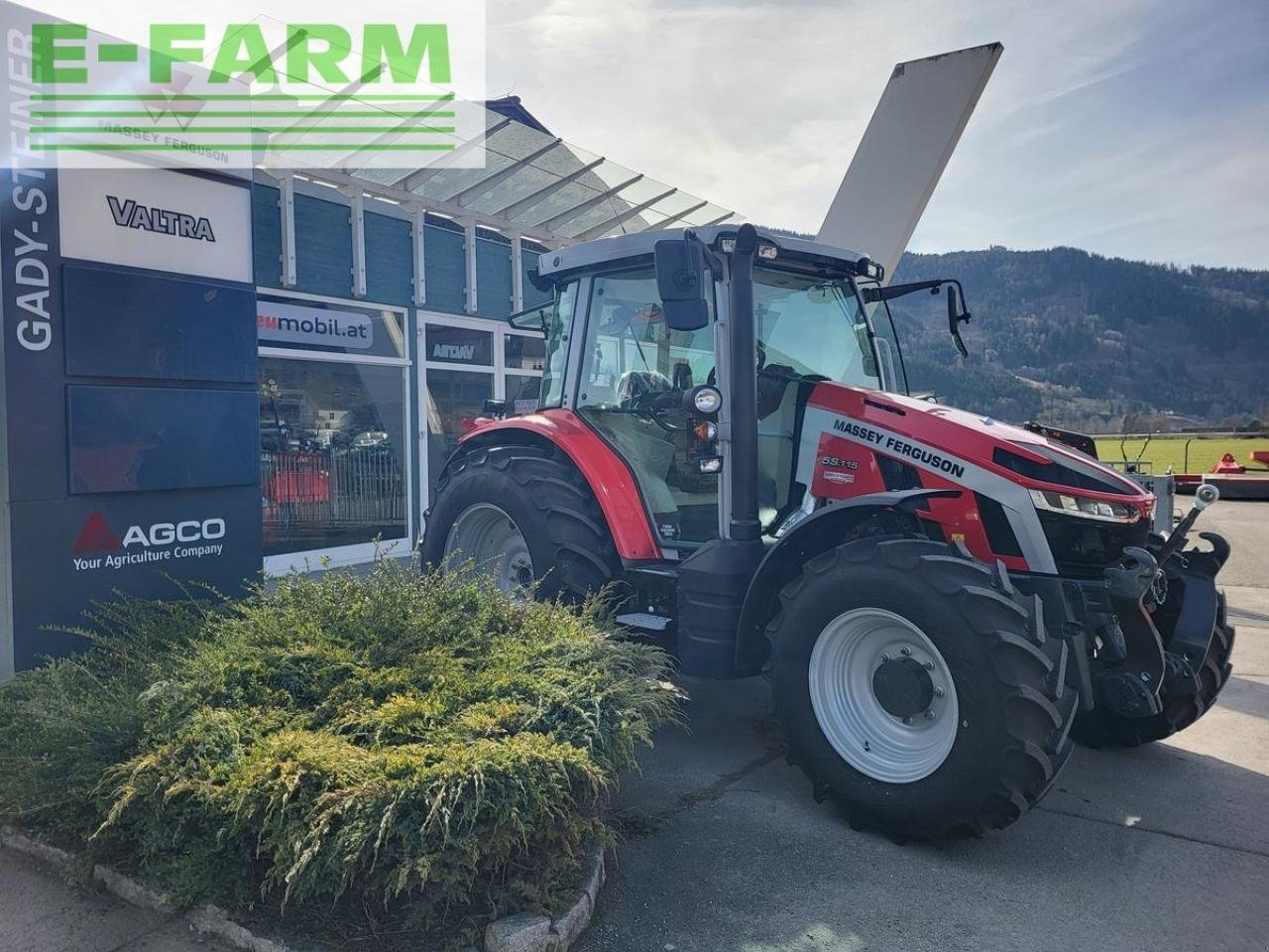 Traktor des Typs Massey Ferguson mf 5s.115 dyna-4 efficient Efficient, Gebrauchtmaschine in NIEDERWÖLZ (Bild 3)