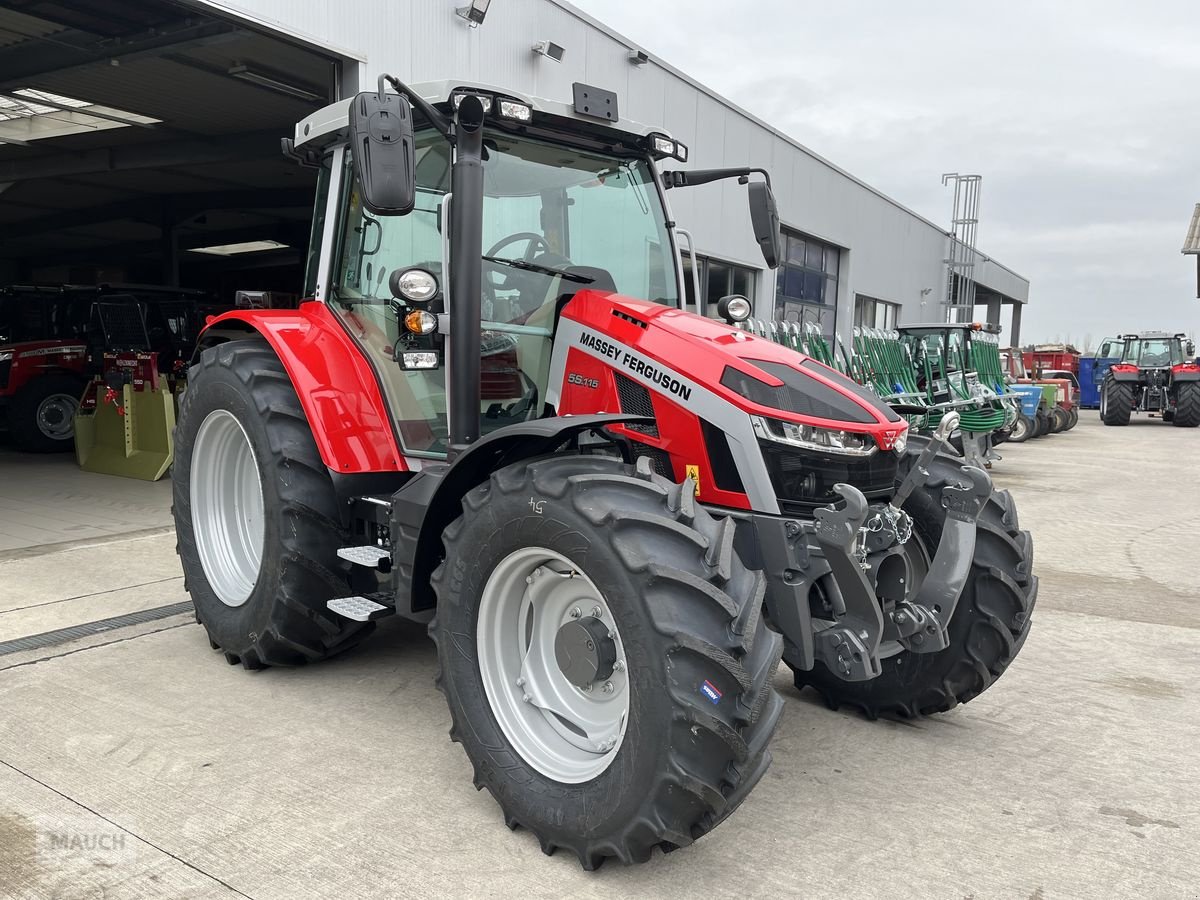 Traktor του τύπου Massey Ferguson MF 5S.115 Dyna-4 Efficient, Neumaschine σε Burgkirchen (Φωτογραφία 9)