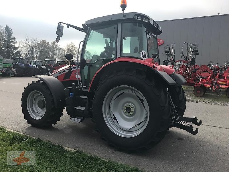 Traktor a típus Massey Ferguson MF 5S.115 Dyna-4 ESSENTIAL, Neumaschine ekkor: Oederan (Kép 4)