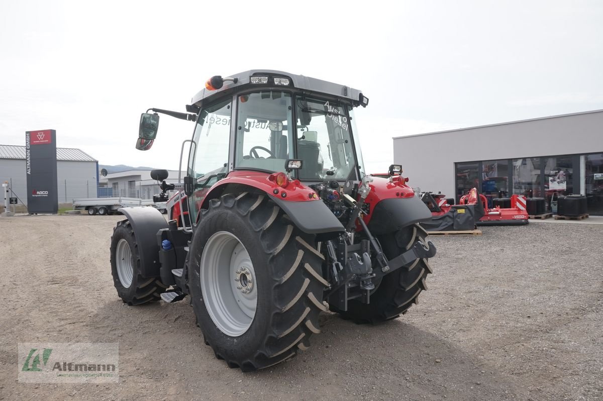 Traktor типа Massey Ferguson MF 5S.115 Dyna-4 Essential, Neumaschine в Lanzenkirchen (Фотография 3)