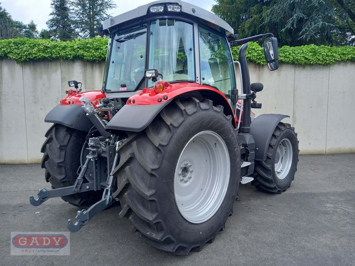 Traktor des Typs Massey Ferguson MF 5S.115 Dyna-6 Efficient, Neumaschine in Lebring (Bild 2)