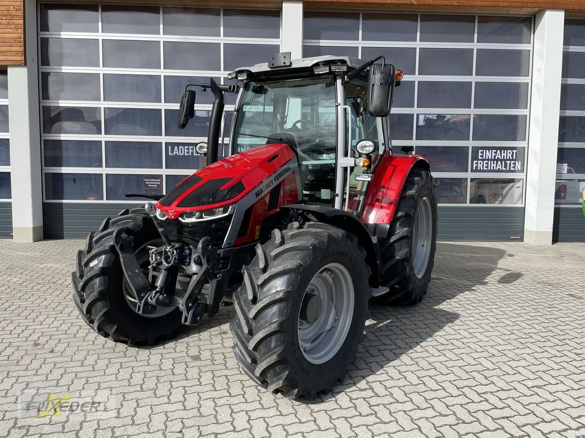 Traktor of the type Massey Ferguson MF 5S.115 Dyna-6 Exclusive, Neumaschine in Pattigham (Picture 1)