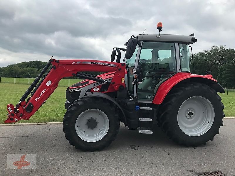 Traktor του τύπου Massey Ferguson MF 5S.145 Dyna-6 "Efficient", Vorführmaschine σε Oederan (Φωτογραφία 5)